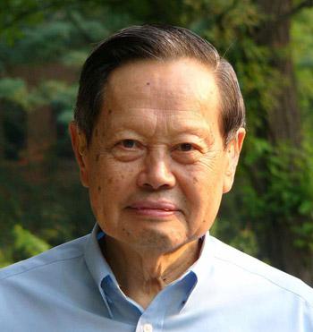 杨振宁放弃美国国籍 已转为中国科学院院士