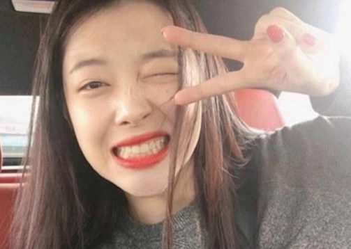 简单气质女生头像
